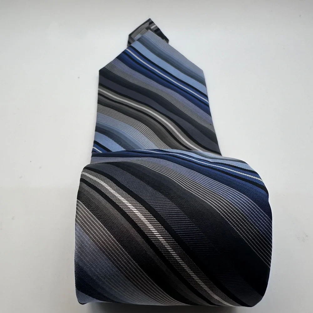 ck Calvin Klein‎ Silk Sophisticated Necktie Striped Blue Gray Business Career